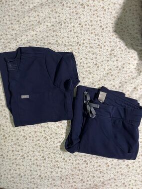 Figs Navy Medical Scrub Top and Drawstring Pants